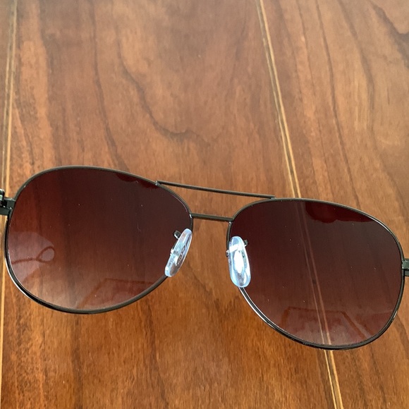 Fossil Brown Sunglasses - Picture 6 of 11